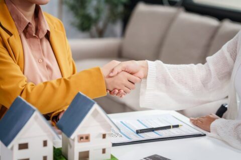 Women signed and agreed on a Balloon loan in the DFW Metroplex